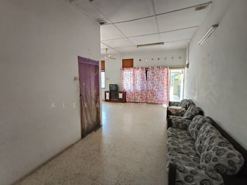 Rumah Berkembar untuk Dijual di Alor Setar (Kedah) - Alexander Ooi - Living Room - PropertyGuru.com.my