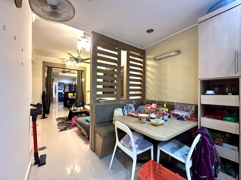 2-storey Terraced House for Sale in Usj 9 (Subang Jaya) - Jenny Harjit - Dining Room - PropertyGuru.com.my