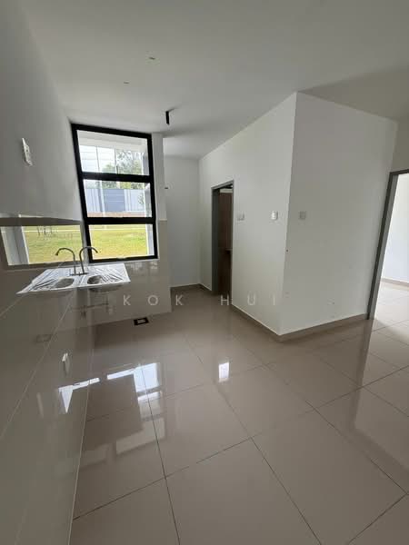 2-storey Terraced House for Sale in Taman Ponderosa (Johor Bahru) - Kok Hui - Kitchen - PropertyGuru.com.my