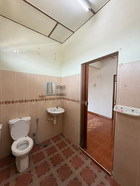 Rumah Teres 2 Tingkat untuk Dijual di Taman Skudai Baru (Skudai) - Herry Goh - Bathroom - PropertyGuru.com.my