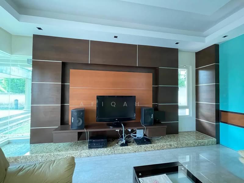 Bungalow for Rent in Petaling Jaya (Selangor) - Afiqah . - Living Room - PropertyGuru.com.my