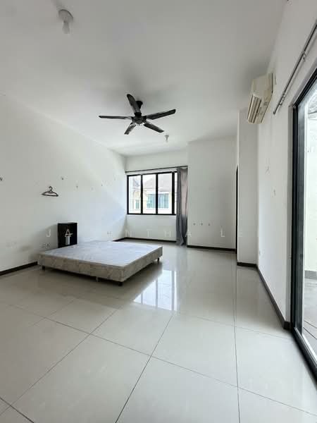 3-storey Terraced House for Sale in Batu Maung (Penang) - Jacyntha Lee - PropertyGuru.com.my