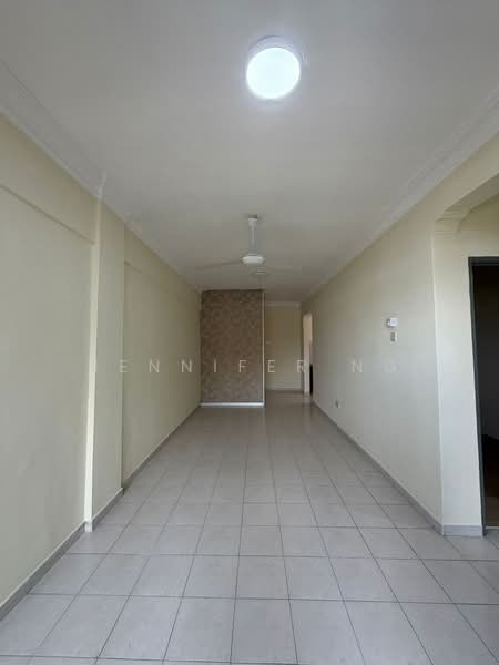 Pangsapuri untuk Dijual di Sri Selera Court Apartment - Jennifer Ng - Living Room - PropertyGuru.com.my