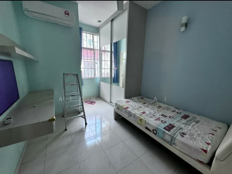 2.5-storey Terraced House for Sale in Bayan Lepas (Penang) - Aeon Law Ai - Bedroom - PropertyGuru.com.my