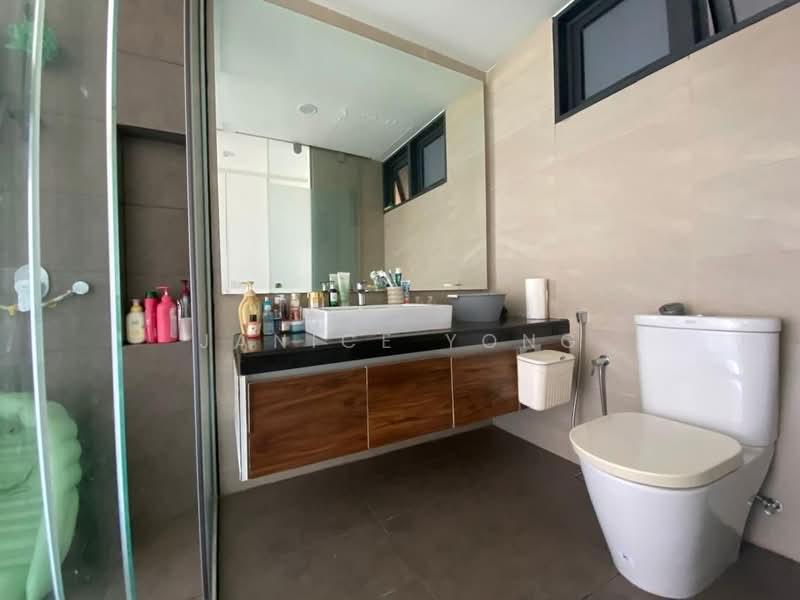 Condominium for Sale at Bora Residences - Janice Yong - Bathroom - PropertyGuru.com.my