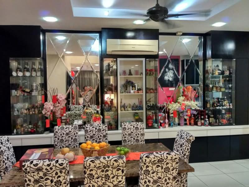 Semi-Detached House for Sale in Kepong (Kuala Lumpur) - Jasemin Chia - Dining Room - PropertyGuru.com.my