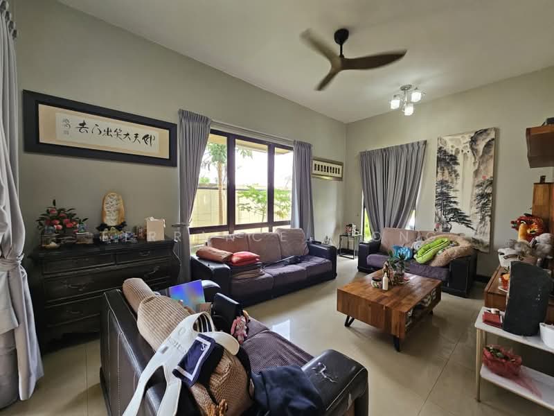 Rumah Berkembar untuk Dijual di Bandar Kinrara (Selangor) - Terrance Leong - Living Room - PropertyGuru.com.my