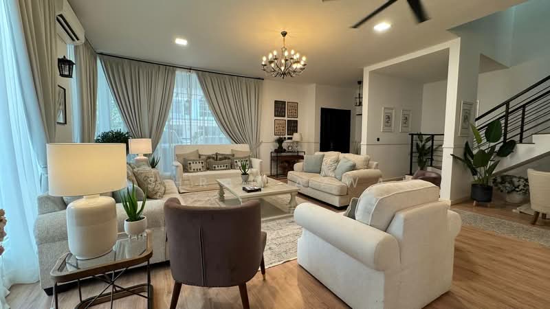 Rumah Banglo untuk Dijual di Cyberjaya (Selangor) - Ashraf Azwan - Living Room - PropertyGuru.com.my
