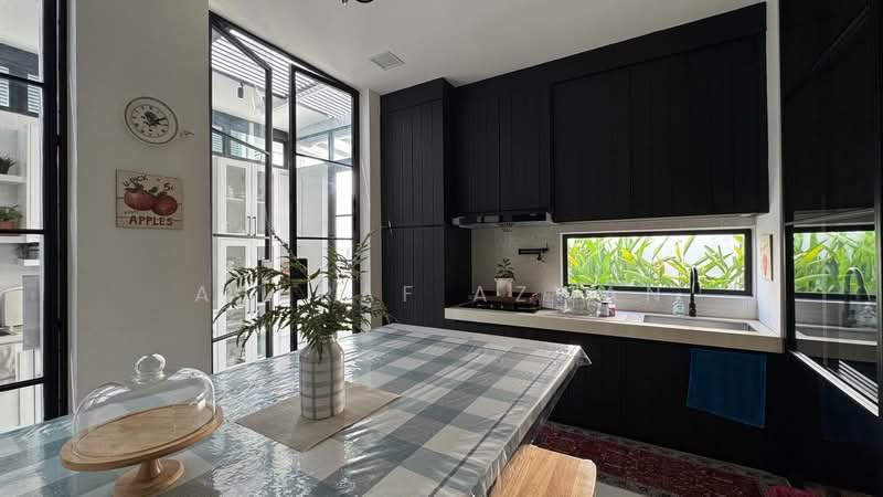 Rumah Banglo untuk Dijual di Cyberjaya (Selangor) - Ashraf Azwan - Kitchen - PropertyGuru.com.my