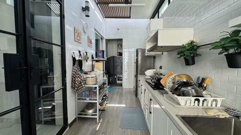 Rumah Banglo untuk Dijual di Cyberjaya (Selangor) - Ashraf Azwan - Kitchen - PropertyGuru.com.my