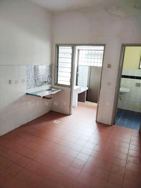 Terraced House for Sale in Taman Pakatan Jaya (Tambun) - PENNY CHEN - Kitchen - PropertyGuru.com.my
