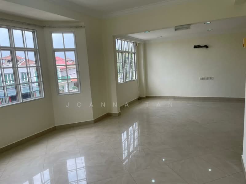 Semi-Detached House for Sale in Bukit Rahman Putra (Sungai Buloh) - Joanna Tan - Master Room - PropertyGuru.com.my