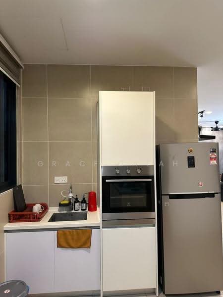 Service Residence for Sale at KL Gateway Premium Residences - Grace Cheah - Kitchen - PropertyGuru.com.my