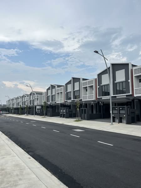 Rumah Bandar untuk Disewa di Shah Alam (Selangor) - Keith Tan - PropertyGuru.com.my