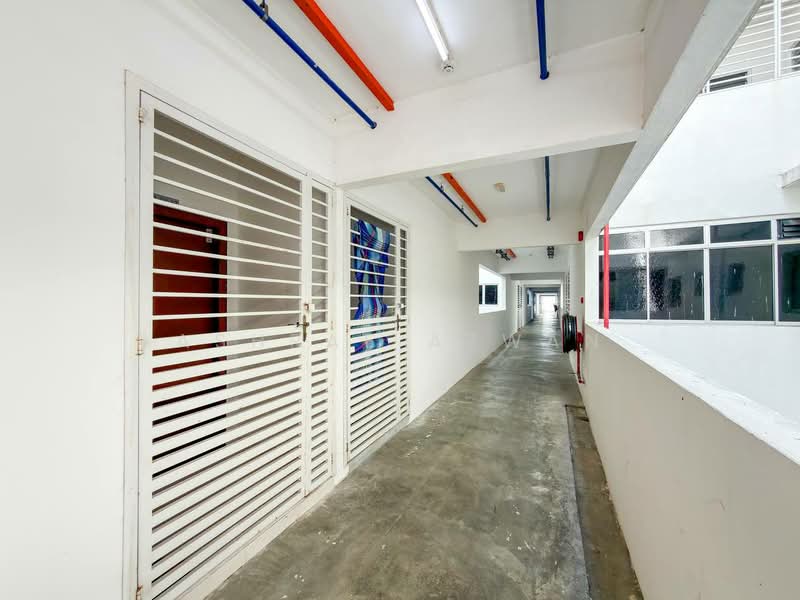 Pangsapuri untuk Dijual di Seri Warisan - Ashraf Azwan - Corridor - PropertyGuru.com.my