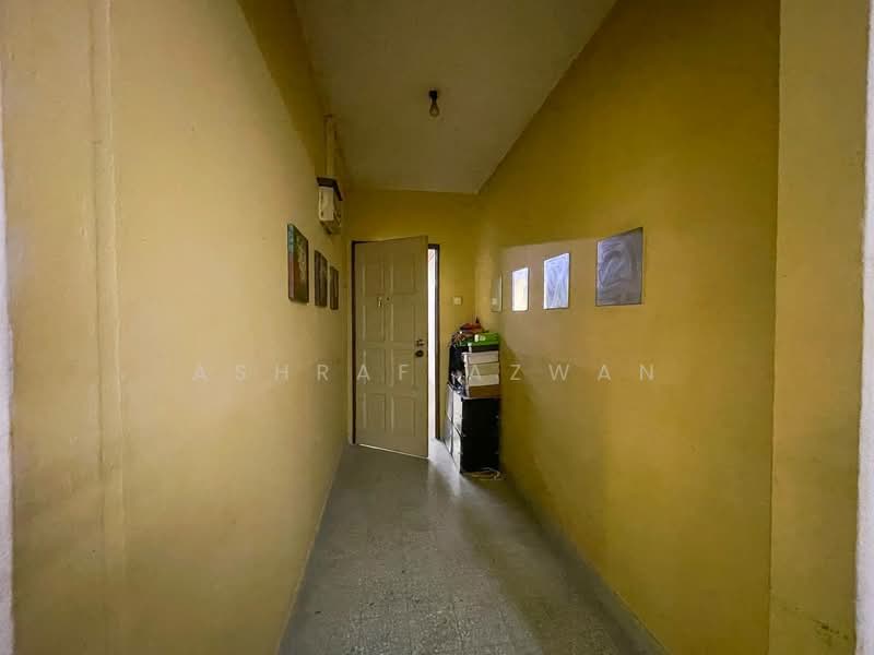 Rumah Flat untuk Dijual di Menara Sri Jati - Ashraf Azwan - Corridor - PropertyGuru.com.my
