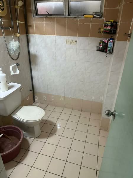 Apartment for Sale at Suria Kipark Damansara - Jordan Tan - Bathroom - PropertyGuru.com.my
