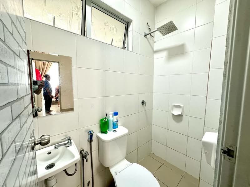 Pangsapuri untuk Dijual di Casa Dahlia - Ashraf Azwan - Bathroom - PropertyGuru.com.my