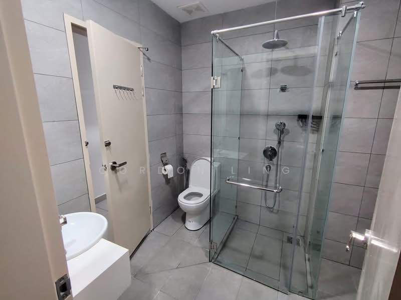 Servis Apartment untuk Disewa di Dorsett Waterfront Subang - Gordon Ling - Bathroom - PropertyGuru.com.my