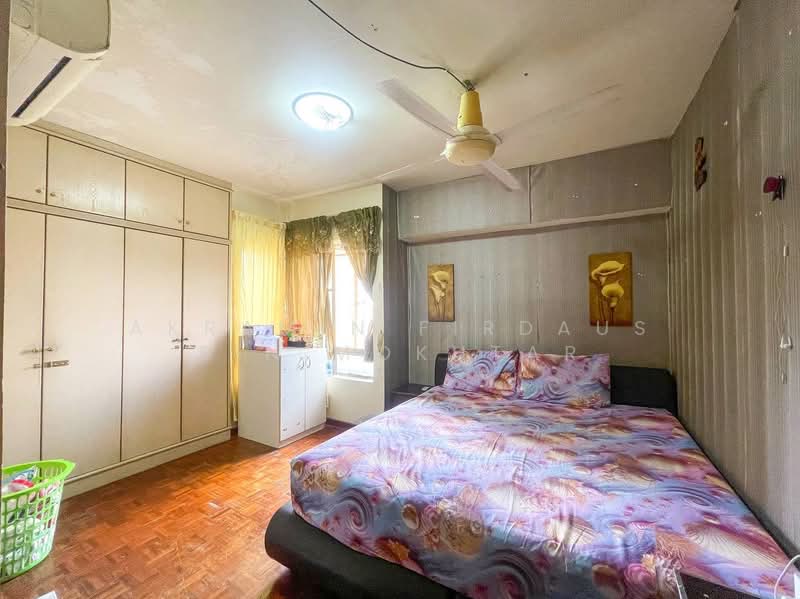 Condominium for Sale at Le Jardine Condominium - Akramin Firdaus Bin Mokhtar - Bedroom - PropertyGuru.com.my