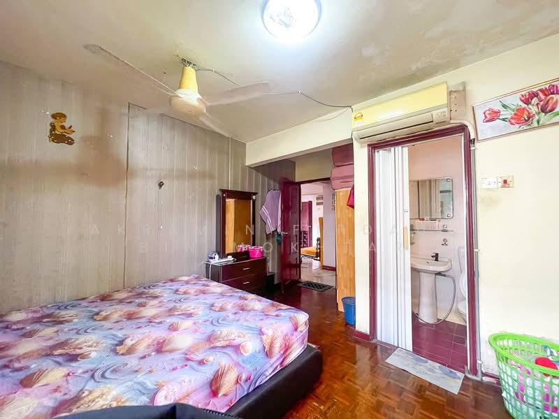 Condominium for Sale at Le Jardine Condominium - Akramin Firdaus Bin Mokhtar - Bedroom - PropertyGuru.com.my