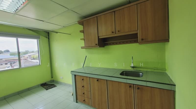 Kilang untuk Disewa di Bandar Bukit Beruntung (Bukit Beruntung) - Jeffrey Siah - Kitchen - PropertyGuru.com.my