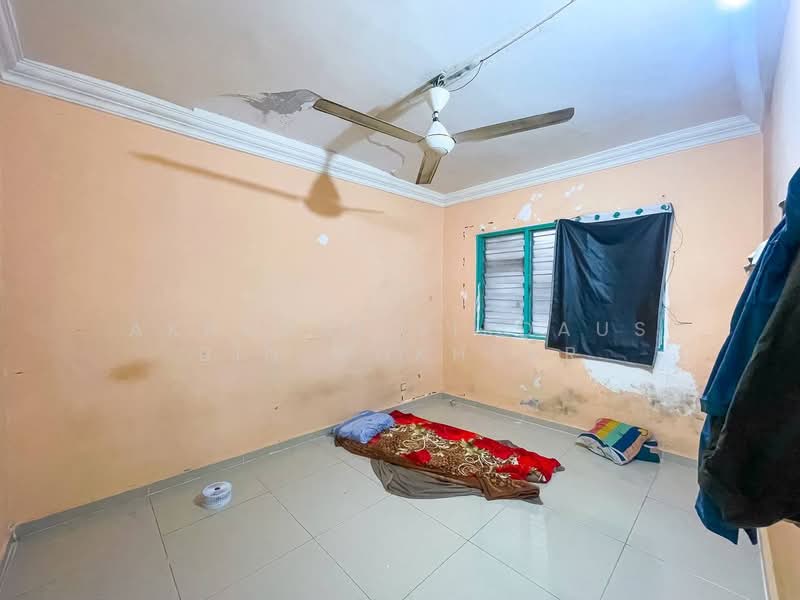 Pangsapuri untuk Dijual di Vista Lavender - Akramin Firdaus Bin Mokhtar - Bedroom - PropertyGuru.com.my