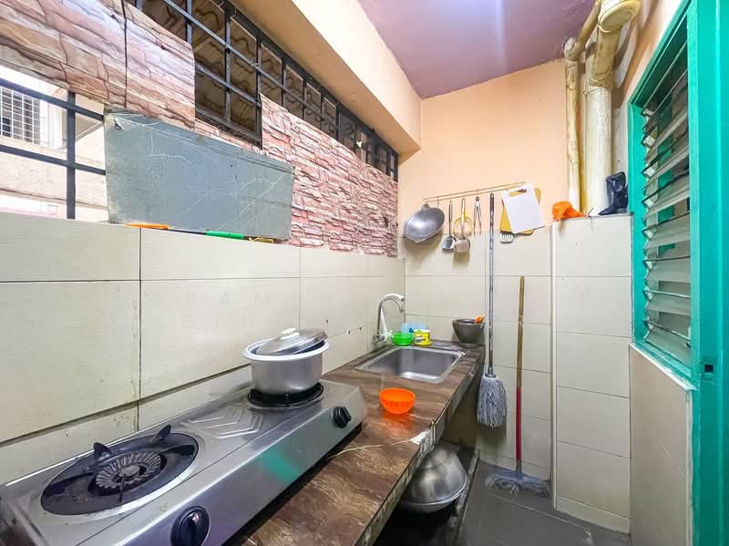 Pangsapuri untuk Dijual di Vista Lavender - Akramin Firdaus Bin Mokhtar - Kitchen - PropertyGuru.com.my