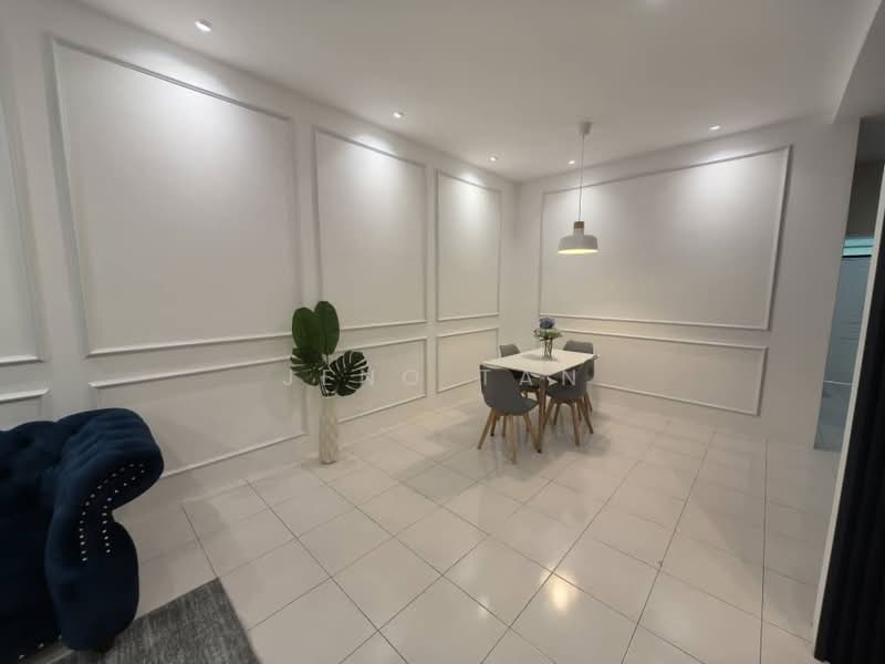 2-storey Terraced House for Rent in Kuching (Sarawak) - Jeno Tan - Living Room - PropertyGuru.com.my