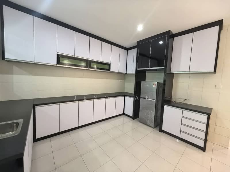 2-storey Terraced House for Rent in Kuching (Sarawak) - Jeno Tan - Kitchen - PropertyGuru.com.my