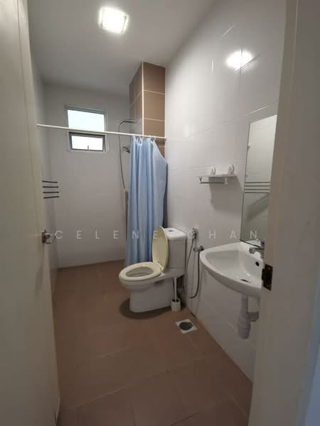 Kondominium untuk Disewa di Fairway Suites - Celene Chan - Bathroom - PropertyGuru.com.my