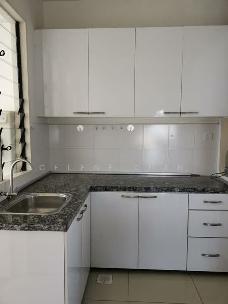Kondominium untuk Disewa di Fairway Suites - Celene Chan - Kitchen - PropertyGuru.com.my