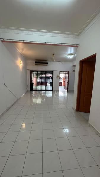 2-storey Terraced House for Rent in Bercham (Ipoh) - Mandy Phang - Living Room - PropertyGuru.com.my