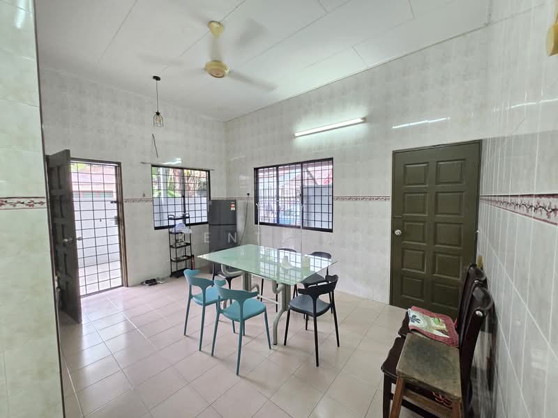 Rumah Banglo untuk Dijual di Jelapang Tambahan (Ipoh) - Kent Foo - Dining Room - PropertyGuru.com.my