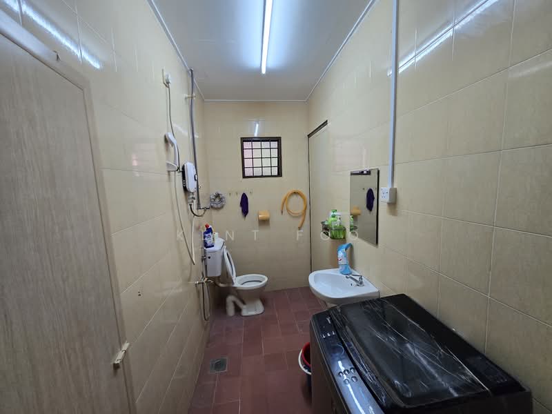 Rumah Banglo untuk Dijual di Jelapang Tambahan (Ipoh) - Kent Foo - Bathroom - PropertyGuru.com.my