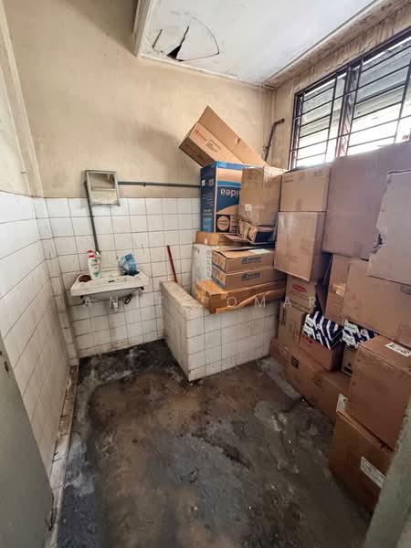 Shop / Office for Sale in Segambut (Kuala Lumpur) - Anita Omar - Interior - PropertyGuru.com.my