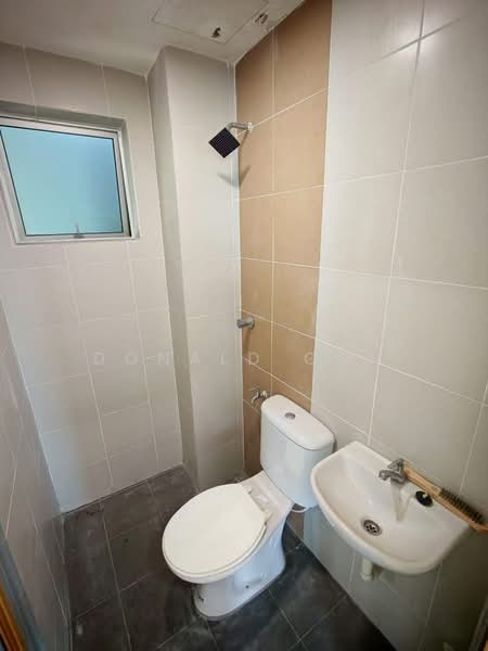 Apartment for Rent at Sky Garden Residences - Donald Goh - Bathroom - PropertyGuru.com.my