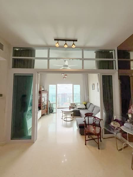 Servis Apartment untuk Dijual di TriTower Residence @ Johor Bahru Sentral - Bess Wong - Living Room - PropertyGuru.com.my