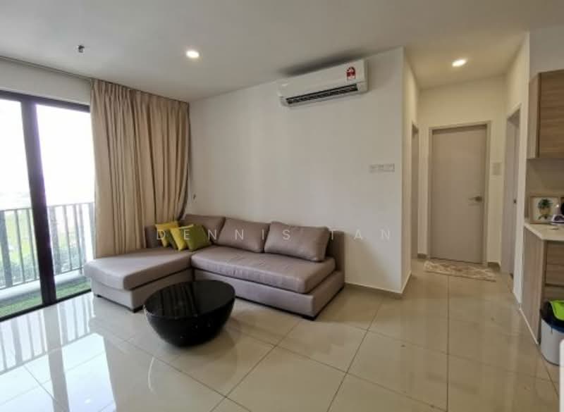 Servis Apartment untuk Disewa di i-SOHO @ i-City - Dennis Tan - Living Room - PropertyGuru.com.my