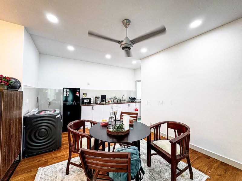 Kondominium untuk Dijual di Flora Rosa - Farid Fahmi - Kitchen - PropertyGuru.com.my