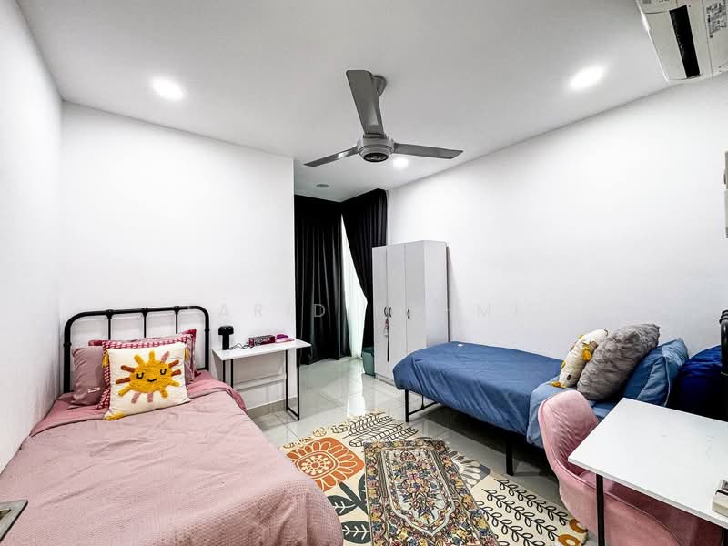 Kondominium untuk Dijual di Flora Rosa - Farid Fahmi - Bedroom - PropertyGuru.com.my