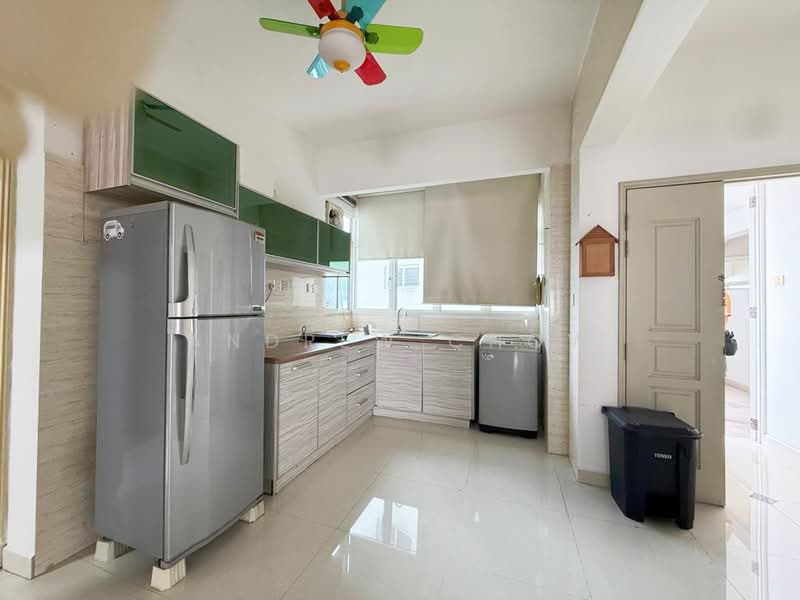 Condominium for Rent at Gurney Park Condominium - Andrew Chow - Kitchen - PropertyGuru.com.my