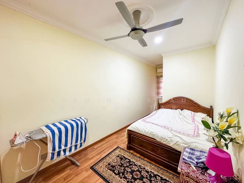 Semi-Detached House for Sale in Semenyih (Selangor) - Akramin Firdaus Bin Mokhtar - Bedroom - PropertyGuru.com.my
