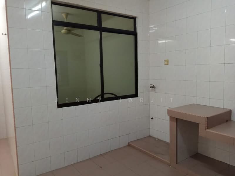 2-storey Terraced House for Sale in Taman Puchong Perdana (Puchong) - Jenny Harjit - Kitchen - PropertyGuru.com.my
