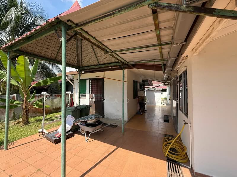 Bungalow for Sale in Taman Guru (Kuantan) - Mohammad Azizi - Exterior - PropertyGuru.com.my