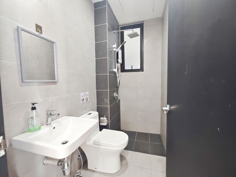 Servis Apartment untuk Disewa di Urban Suites - Sunny Lai - Bathroom - PropertyGuru.com.my