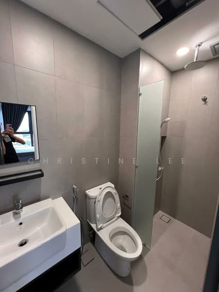 Service Residence for Sale at YOLO Signature Suites - Christine Lee - Bathroom - PropertyGuru.com.my
