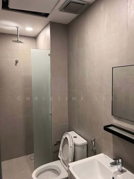 Service Residence for Sale at YOLO Signature Suites - Christine Lee - Bathroom - PropertyGuru.com.my