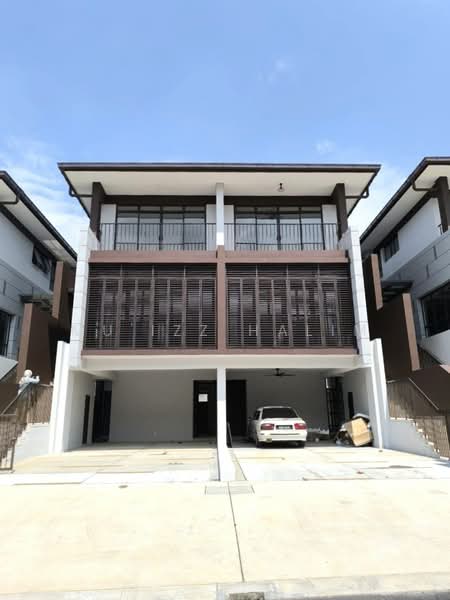 Rumah Teres 3 Tingkat untuk Disewa di Cyberjaya (Selangor) - Mu'izz Halim - Exterior - PropertyGuru.com.my