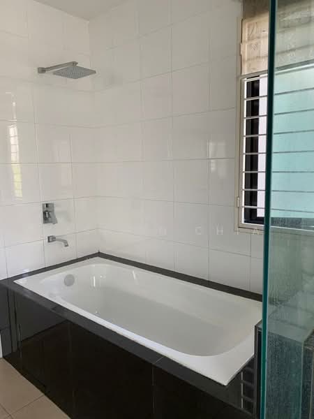 Rumah Teres 2 Tingkat untuk Dijual di Sutera Damansara (Damansara Damai) - Jasemin Chia - Bathroom - PropertyGuru.com.my